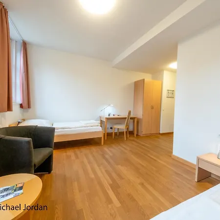 Gastfluegel Der Abtei Maria Laach Inn