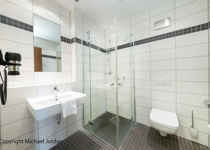 Gastfluegel Der Abtei Maria Laach Glees